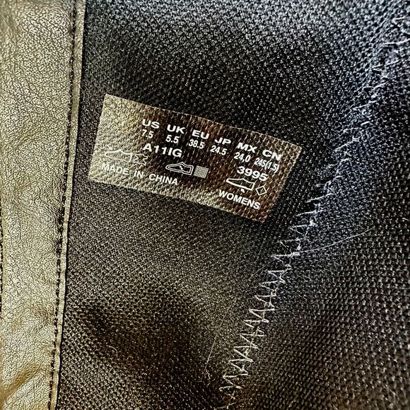 Timberland Black Suede and Leather Knee-High Boots - Women 7.5 - Picture 9 of 9